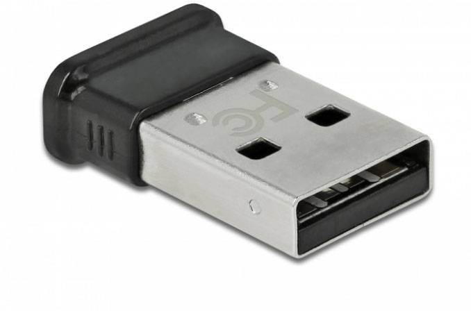 Ein USB-Stecker in Nahaufnahme. Der Stecker hat eine silberne Metallhülle und einen schwarzen Kunststoffgriff.