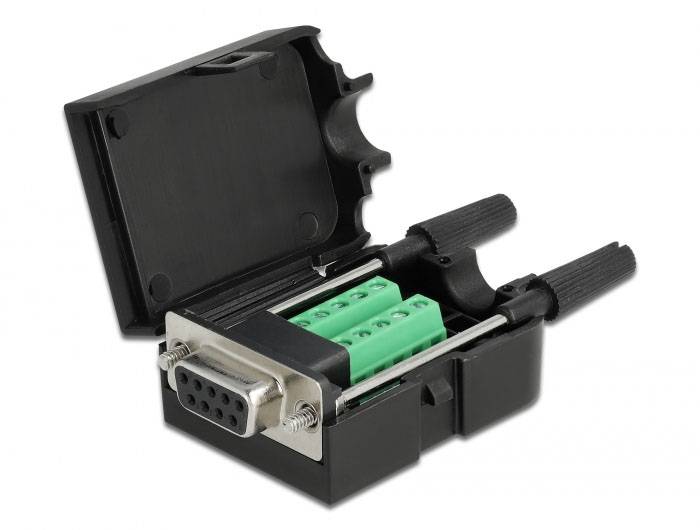 'Offenes schwarzes Gehäuse mit DB9-Stecker und grünen Klemmenblöcken innen, mit zwei schwarzen Kabeldurchführungen.'