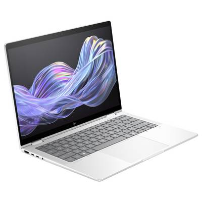 Ein moderner Laptop mit offenem Bildschirm zeigt ein abstraktes Kunstwerk mit bunten Lichtwellen auf schwarzem Hintergrund.