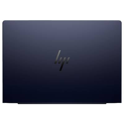 Schwarzer Laptopdeckel mit einem silbernen Logo in der Mitte.