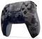 Ein kabelloses Gamepad in Tarnfarben, das ergonomisch gestaltet ist und verschiedene Steuerknöpfe für Videospiele hat.