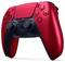 Ein roter Gaming-Controller mit schwarzen Details und zwei Analog-Sticks.