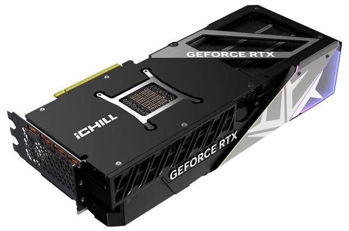 Eine schwarze Grafikkarte mit der Aufschrift 'GEFORCE RTX' und 'iCHILL', zeigt einen modernen und leistungsstarken Grafikprozessor.