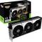 Eine INNO3D GeForce RTX 5090 Grafikkarte mit drei Lüftern, in schräger Ansicht. Im Hintergrund die passende Produktverpackung.