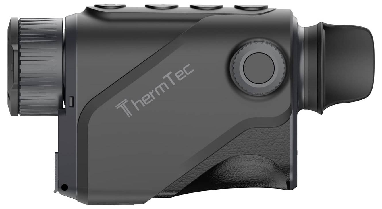 Ein ThermTec-Wärmebildgerät in seitlicher Ansicht zeigt Knöpfe und ein Fokusrad. Es ist kompakt und handlich gestaltet.