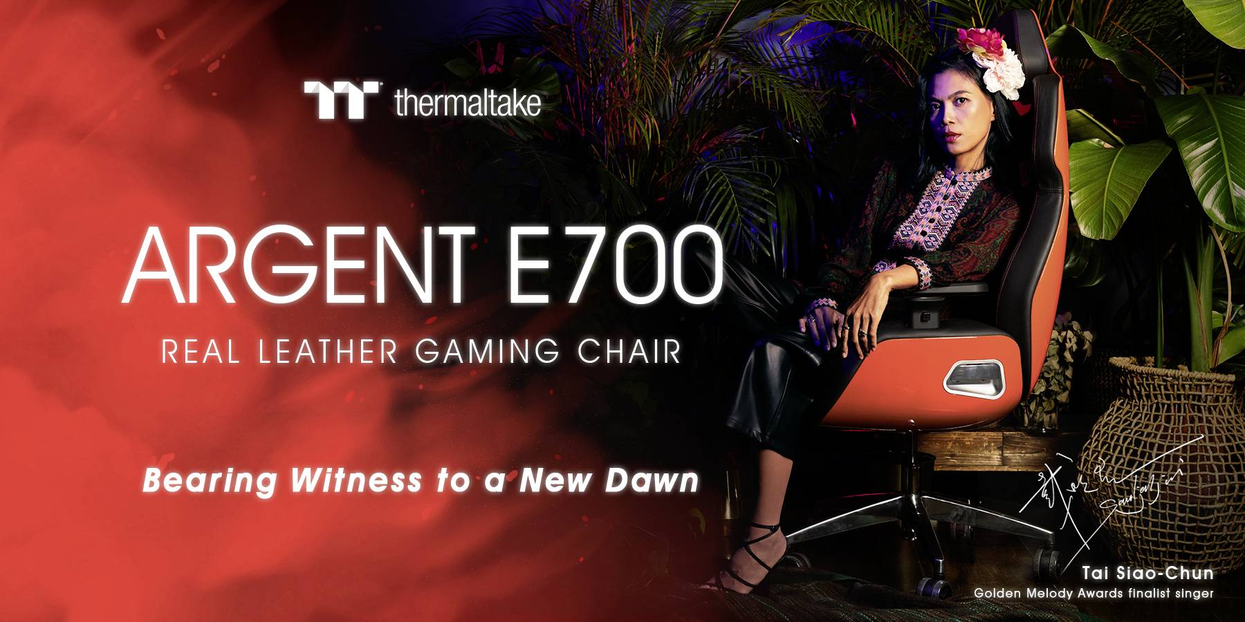 Frau sitzt in einem luxuriösen, orangenen Echtleder-Gamingstuhl vor Pflanzen. Text: 'ARGENT E700'. Thermaltake-Logo sichtbar.