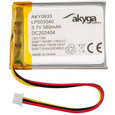 Ein rechteckiger Akku mit der Aufschrift: 'Akyga battery, 3.7V, 560mAh'. Darunter Warnhinweise: 'Don't short circuit. Prevent from heat. Don't disassemble'.