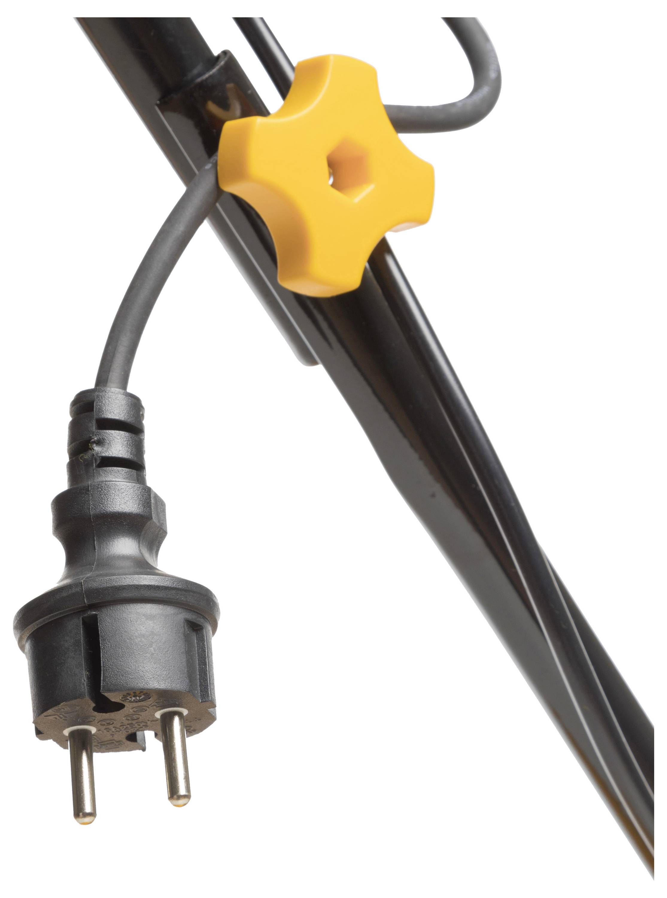 Schwarzes Kabel mit europäischem Stecker hängt an einem schwarzen Gestell, fixiert durch eine gelbe Kunststoffhalterung.