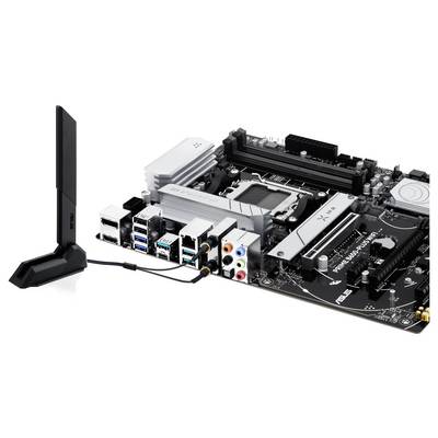 Mainboard mit Anschlüssen für USB, Audio und HDMI. WLAN-Antenne links, angeschlossen an das Mainboard. Geeignet für High-Performance-PCs.