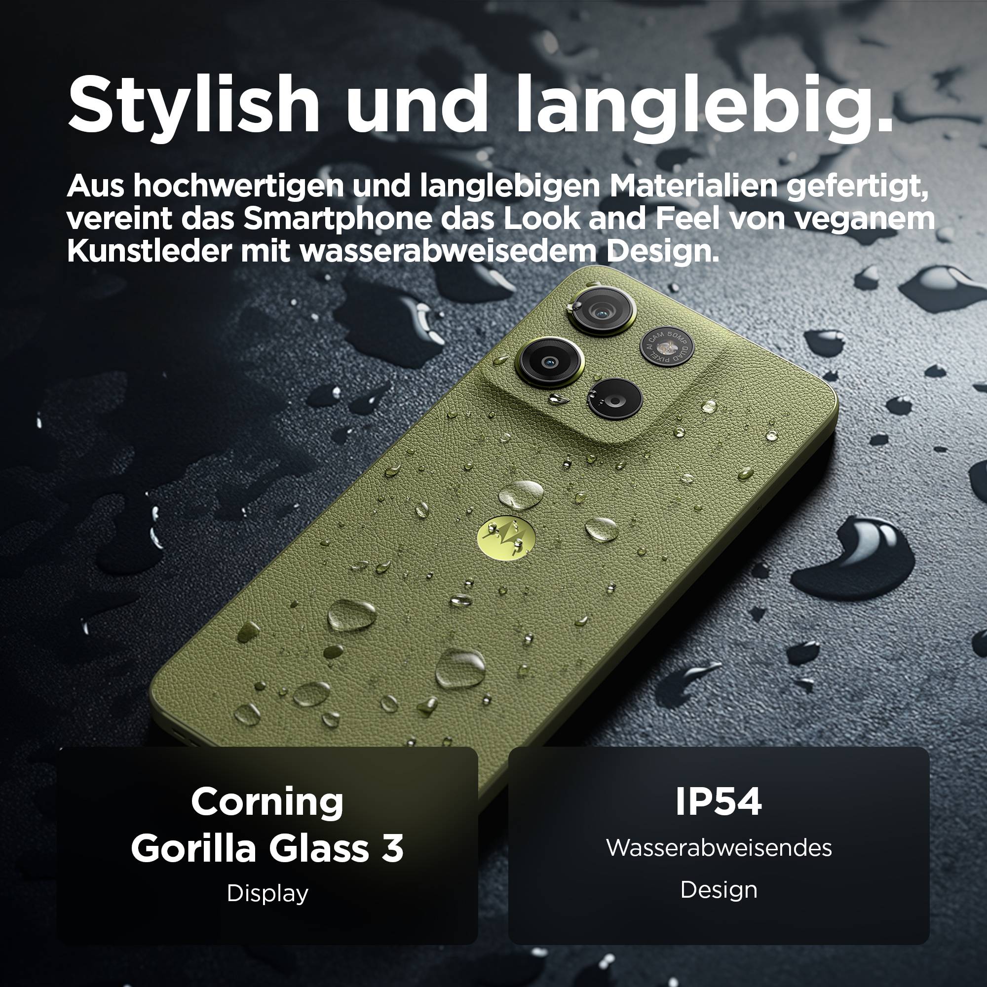 Das Bild zeigt ein grünes Smartphone mit veganem Lederdesign und drei Kameras. Text hebt die Merkmale Gorilla Glass 3 und IP54 Wasserschutz hervor.