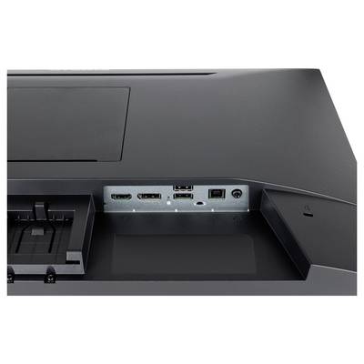 Rückseite eines Fernsehbildschirms mit verschiedenen Anschlüssen: HDMI, USB, Ethernet und Audioausgang.