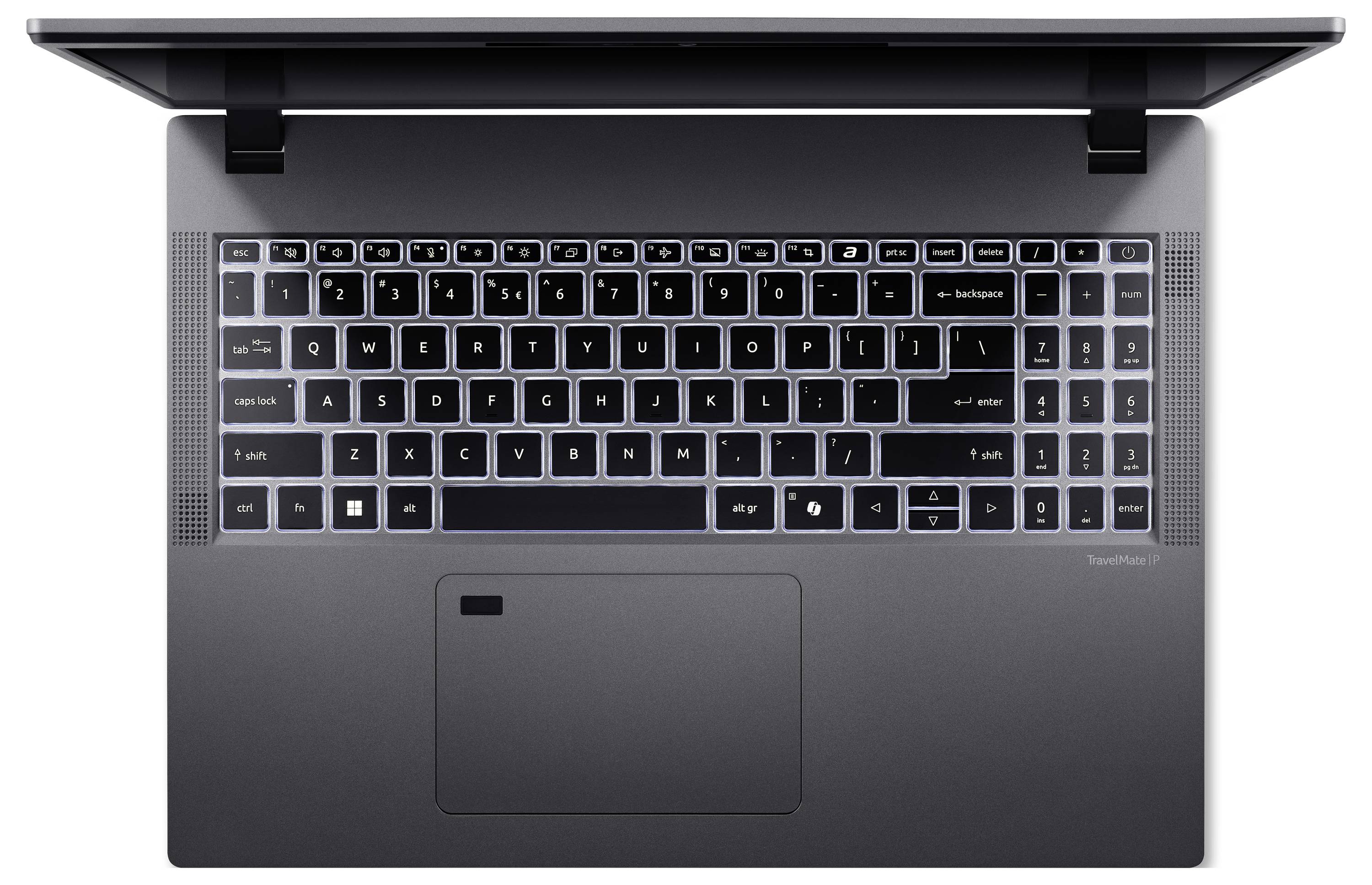 Ein Laptop mit geöffnetem Deckel, zeigt eine hintergrundbeleuchtete Tastatur und ein großes Touchpad darunter.