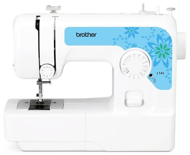 Elektrische Nähmaschine mit blauem Blumenmuster, mehreren Einstellungsknöpfen und einer Nadel. Markenname 'brother' sichtbar.