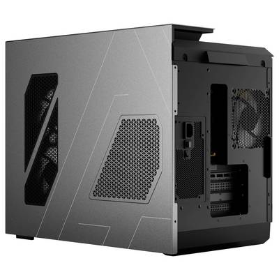 Ein moderner Computer-Tower mit Seitenbelüftungsöffnungen, grafischen Mustern und einem offenen Rückenteil für Anschlüsse und Lüfter.