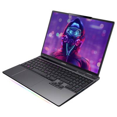 Ein moderner Laptop mit bunter Hintergrundbeleuchtung auf der Tastatur zeigt auf dem Bildschirm ein Cyberpunk-Thema mit einer futuristischen Figur.