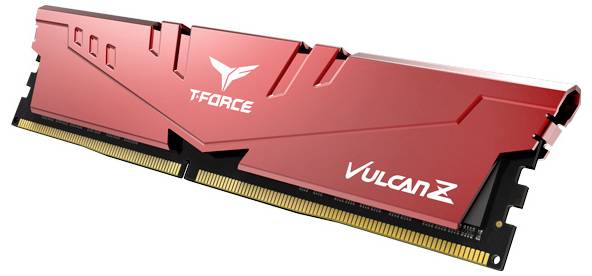 Rotes T-FORCE Vulcan Z RAM-Modul, schräg im Bild. Leistungsstarke Komponente für Computer mit aggressivem, stilvollem Design.