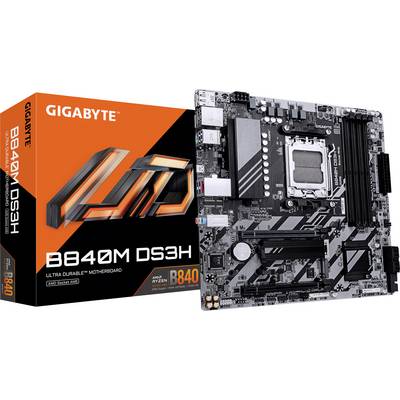 'Motherboard GIGABYTE B840M DS3H' neben der Verpackung. Die Hauptplatine zeigt Steckplätze und Anschlüsse. Produktname 'Ultra Durable'.