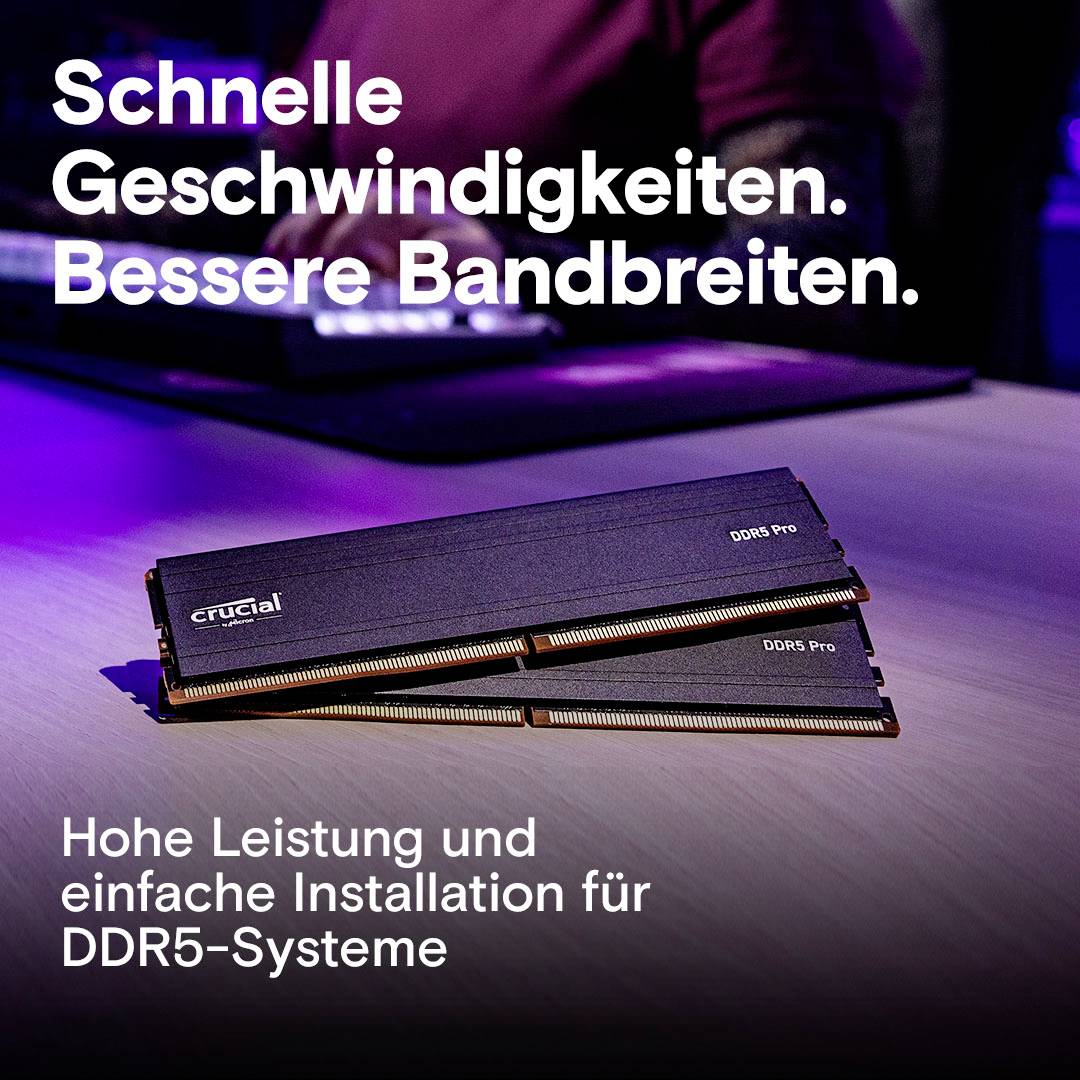 Speichermodule DDR5, markiert mit 'crucial', vor einem unscharfen Hintergrund. Text: 'Schnelle Geschwindigkeiten. Bessere Bandbreiten.'