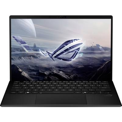 Ein Laptop mit geöffnetem Bildschirm. Auf dem Bildschirm ist ein futuristisches Landschaftsbild mit einem schwebenden Logo im Weltraum zu sehen.