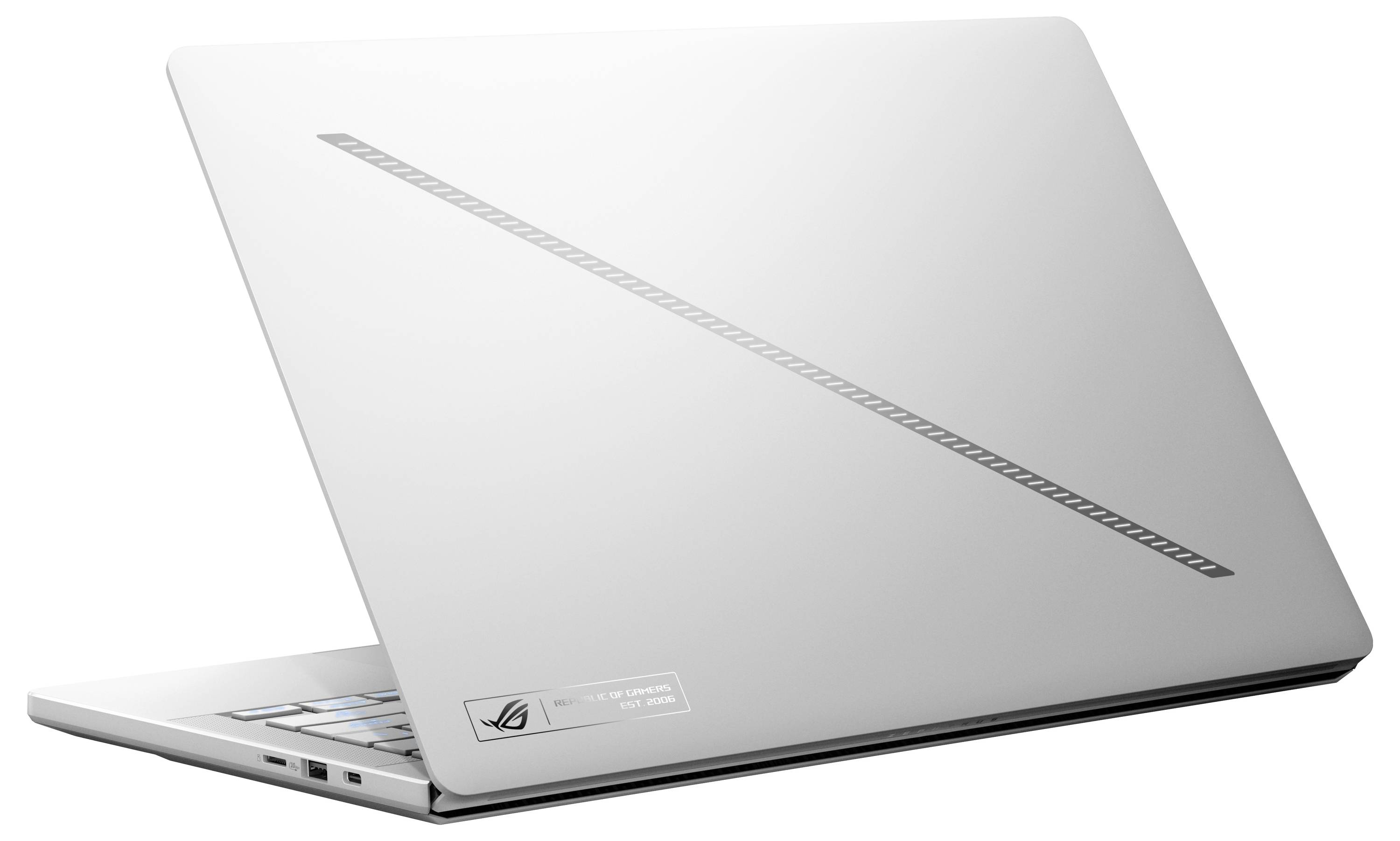 Ein aufgeklappter silberner Laptop mit einem diagonalen Streifen auf dem Deckel. Er zeigt keine sichtbaren Bildschirminhalte.