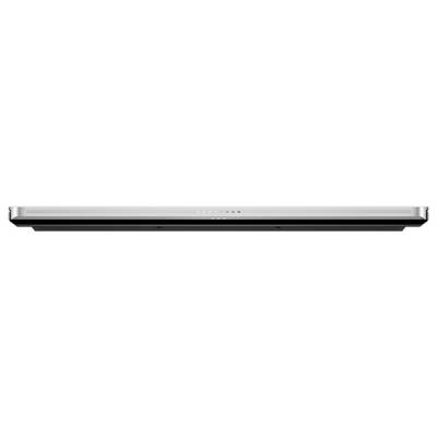 Silberner taktischer Stift mit Clip, im horizontalen Profil dargestellt.