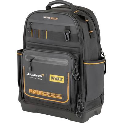 Schwarzer Rucksack mit orangefarbenen Akzenten, beschriftet mit 'McLaren Formula 1 Team' und 'DeWalt', limitierte Edition, wasserabweisendes Fach.