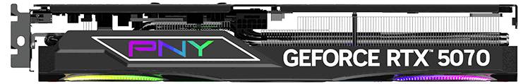 Eine Grafikprozessor-Karte der Marke PNY, Modell 'GeForce RTX 5070', mit RGB-Beleuchtung und sichtbaren Kühlrippen.