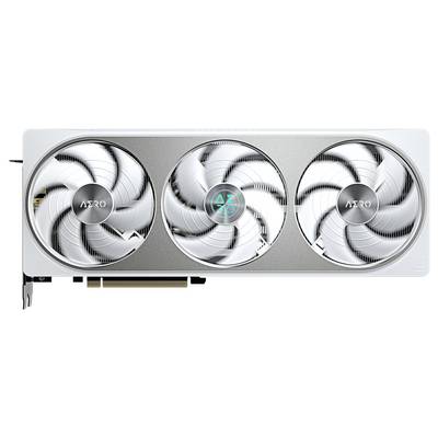 Drei große Lüfter einer Computer-Grafikkarte in silberweißem Design.