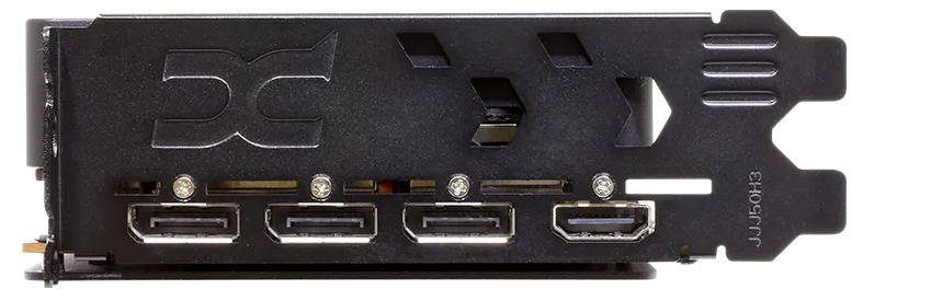 Rückseite einer Grafikkarte mit vier Display-Anschlüssen.