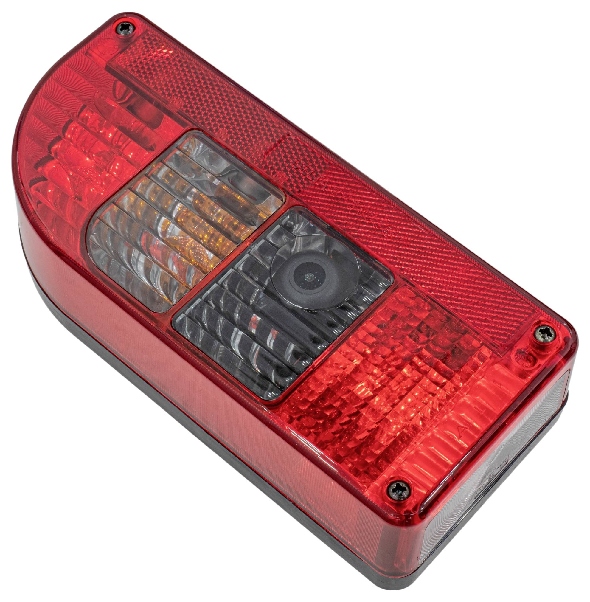 Rückleuchte eines Fahrzeugs mit rotem und klarem Lichtbereich, integriertem Rückfahrscheinwerfer und Reflektorstreifen.