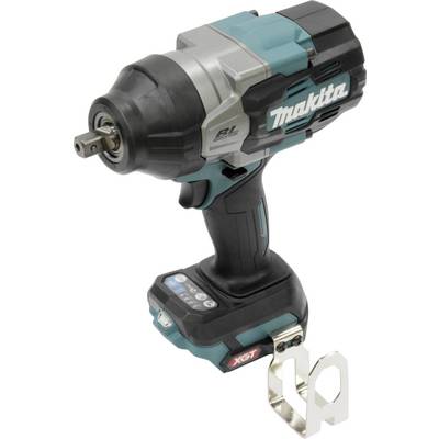 Ein Makita Akku-Schlagschrauber, kabellos, mit ergonomischem Griff und Metallhaken, geeignet für schwere Verschraubungsarbeiten.