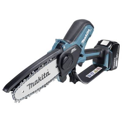 Eine kabellose Makita-Kettensäge mit blau-schwarzem Design, die die scharfe Sägekette und den ergonomischen Griff zeigt, betont die Mobilität.