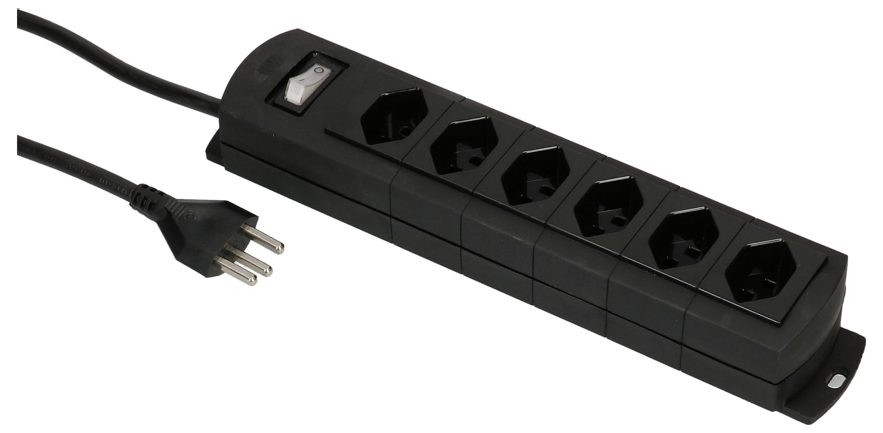 Schwarze Steckdosenleiste mit sechs Anschlüssen und einem Ein-/Ausschalter, verbunden mit einem Stromkabel und Stecker.