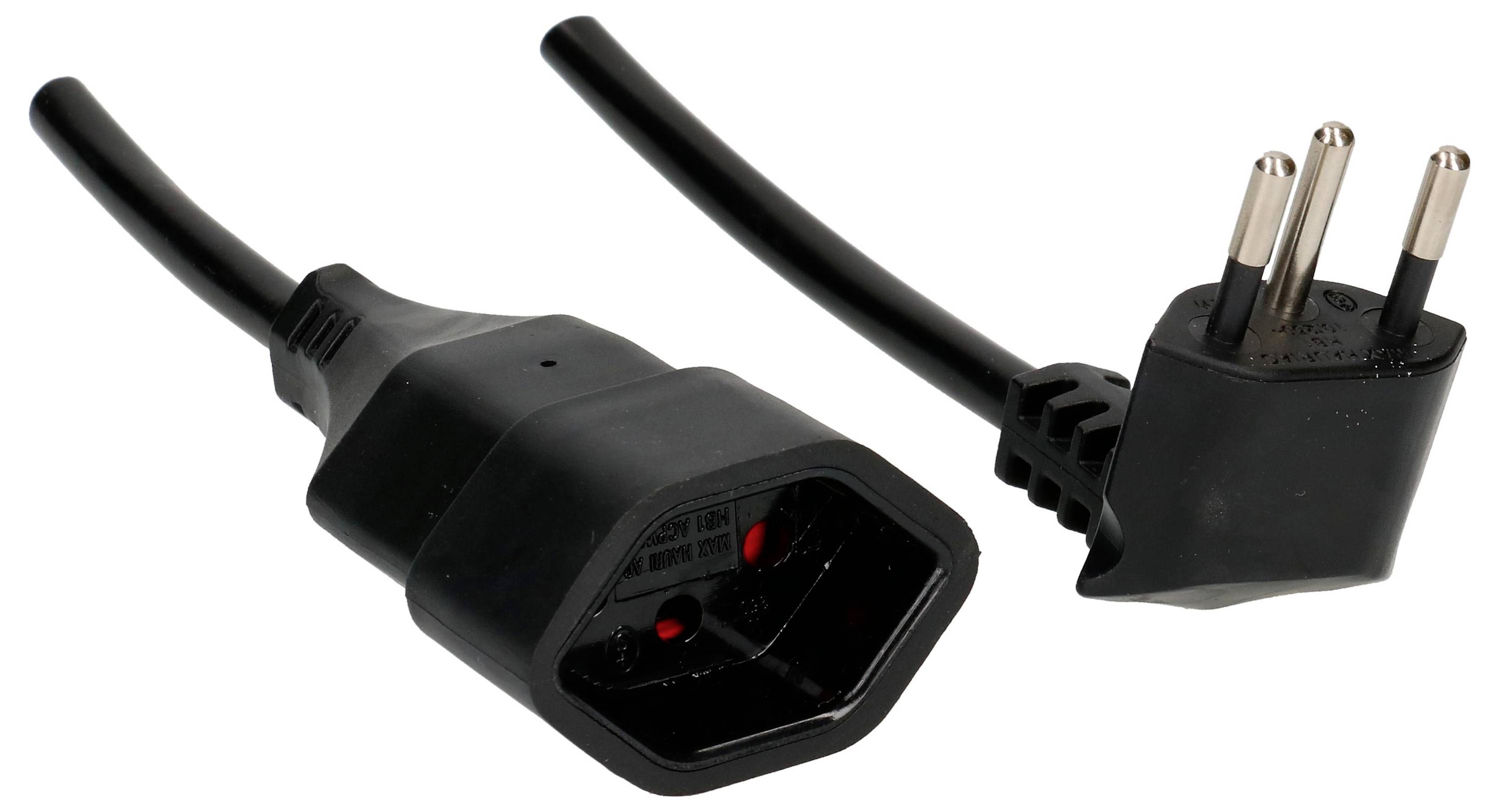 Ein schwarzes Netzkabel mit Schuko-Stecker und Kaltgerätebuchse. Der Schuko-Stecker hat runde Kontakte, die Buchse ist sechseckig.