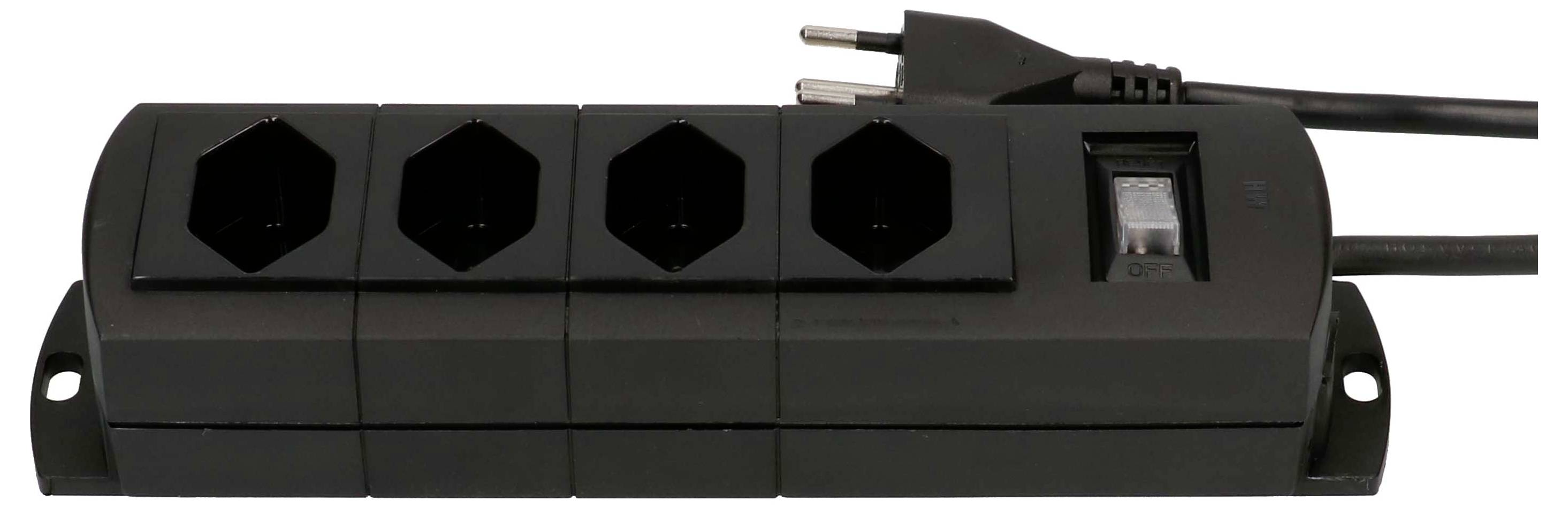 Schwarze Steckdosenleiste mit vier Steckplätzen, einem Ein-/Ausschalter und einem angeschlossenen Kabel mit Stecker.