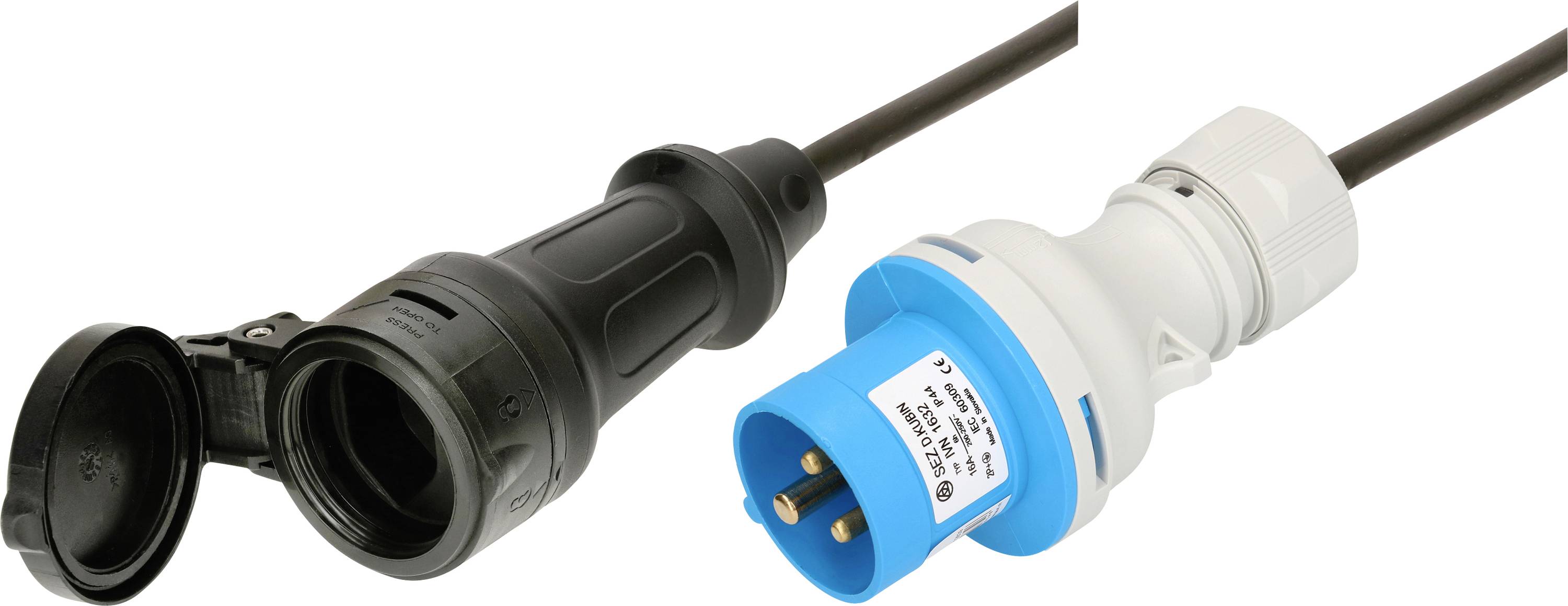 Schwarzer CEE-Stecker mit Schutzklappe und weiß-blauer CEE-Stecker mit Beschriftung, beide an schwarzen Kabeln angeschlossen.