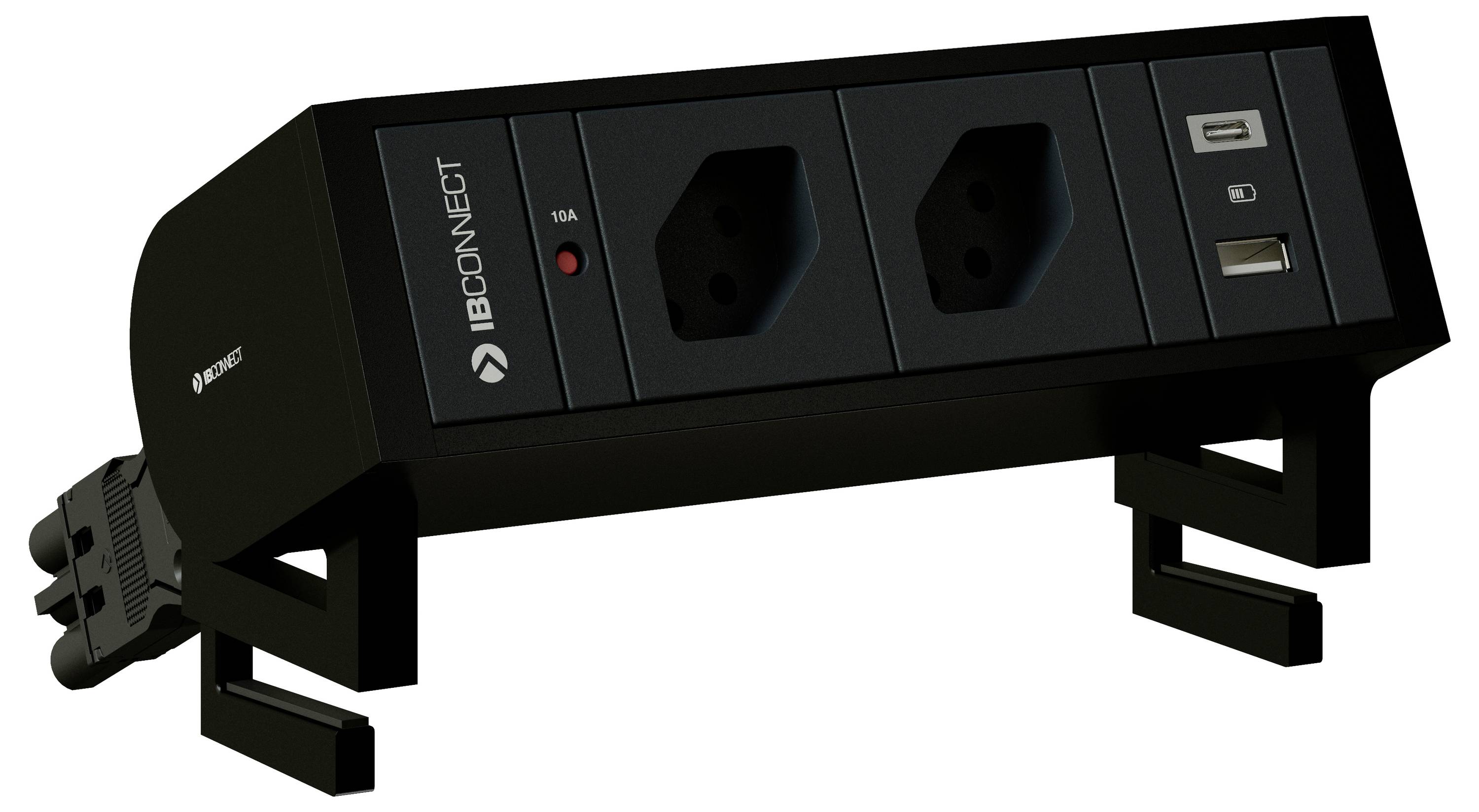 Schwarze Mehrfachsteckdose mit zwei Steckdosen, zwei USB-Anschlüssen und einem LED-Licht auf einem Tisch montiert.