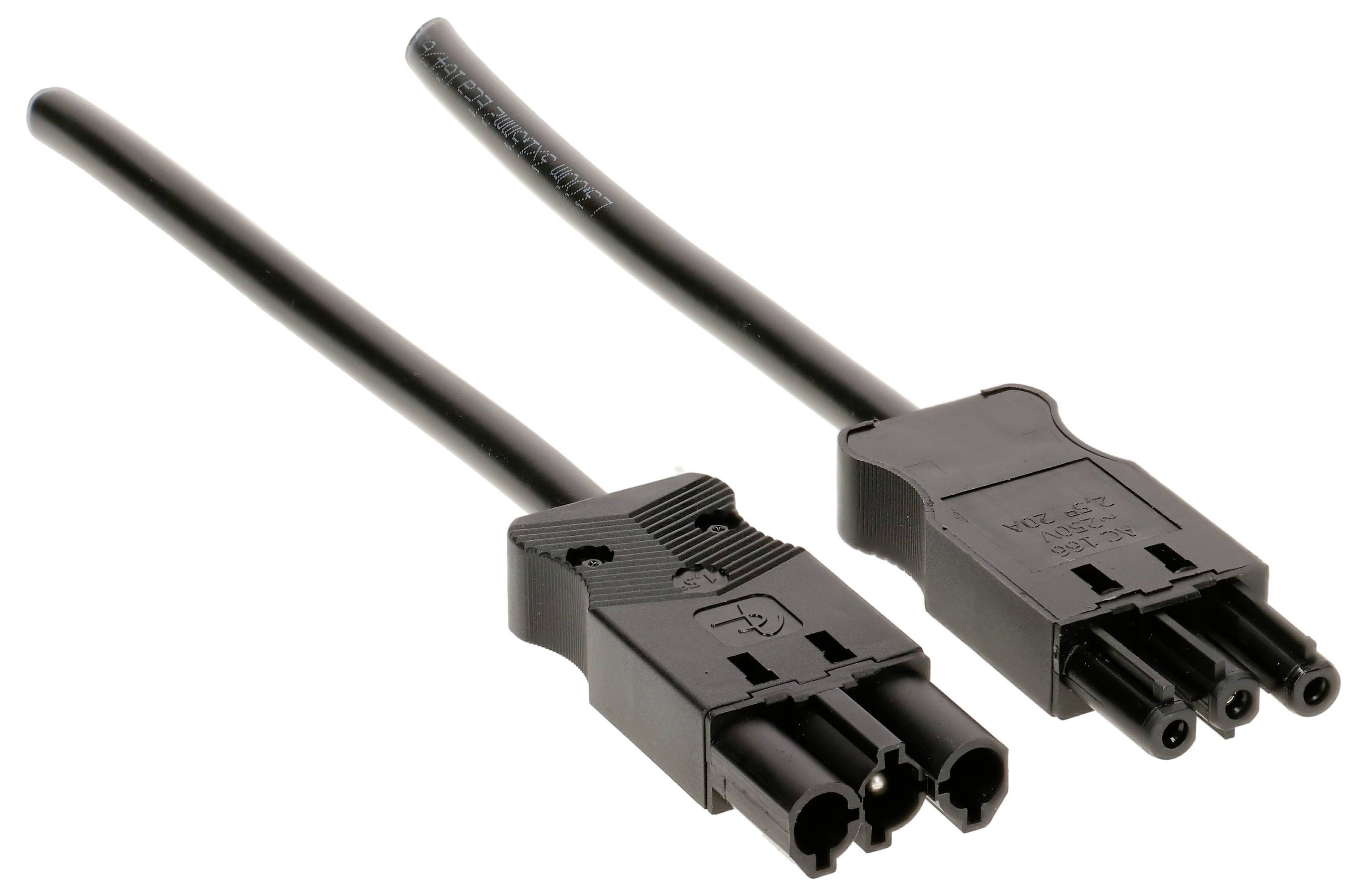 Zwei schwarze elektrische Stecker mit unterschiedlichen Buchsen, die nebeneinander liegen. Die Stecker sind für Elektroverbindungen.