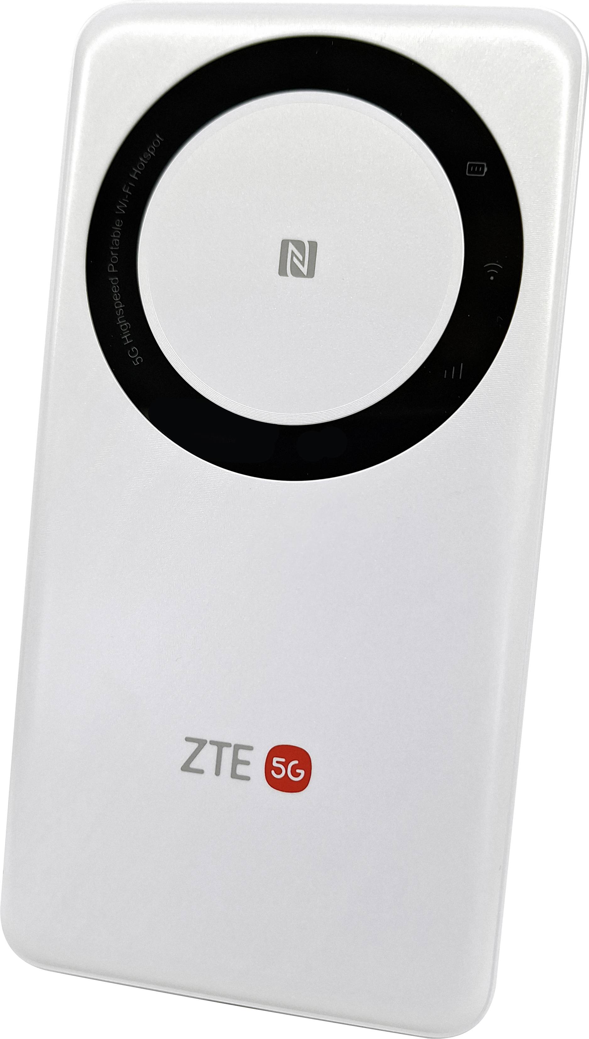 Ein weißer ZTE 5G-Router mit einem kreisförmigen Design auf der Oberseite und einer LED-Anzeige.
