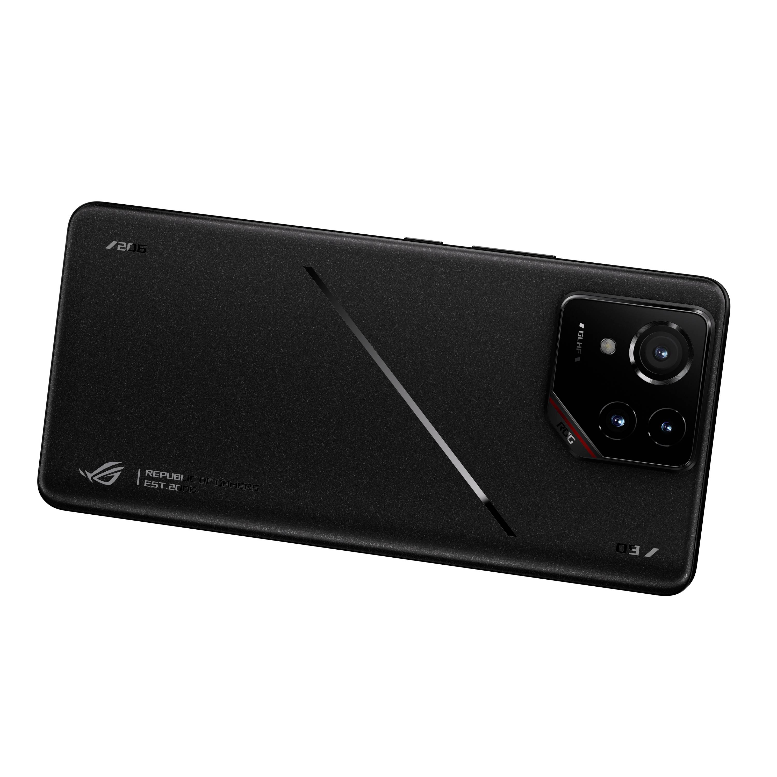 Schwarzes Smartphone mit einer großen Kameraeinheit auf der Rückseite, schräger Linienoptik und dem Logo einer Gaming-Marke.