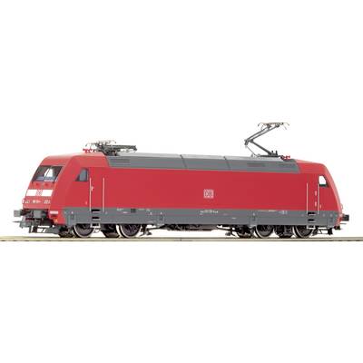 Roter Elektrozug der Deutschen Bahn auf Schienen, seitliche Ansicht, mit markantem DB-Logo, typisch für den deutschen Fernverkehr.
