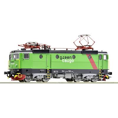 Eine grüne Elektrolokomotive mit dem Schriftzug 'green cargo'. Sie hat rote Dachleitungen und silberne Räder.