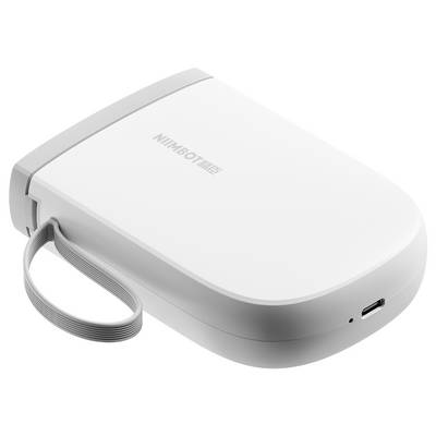 Ein tragbarer Etikettendrucker in Weiß mit USB-Anschluss und einer Schlaufe an der Seite zum einfachen Tragen.