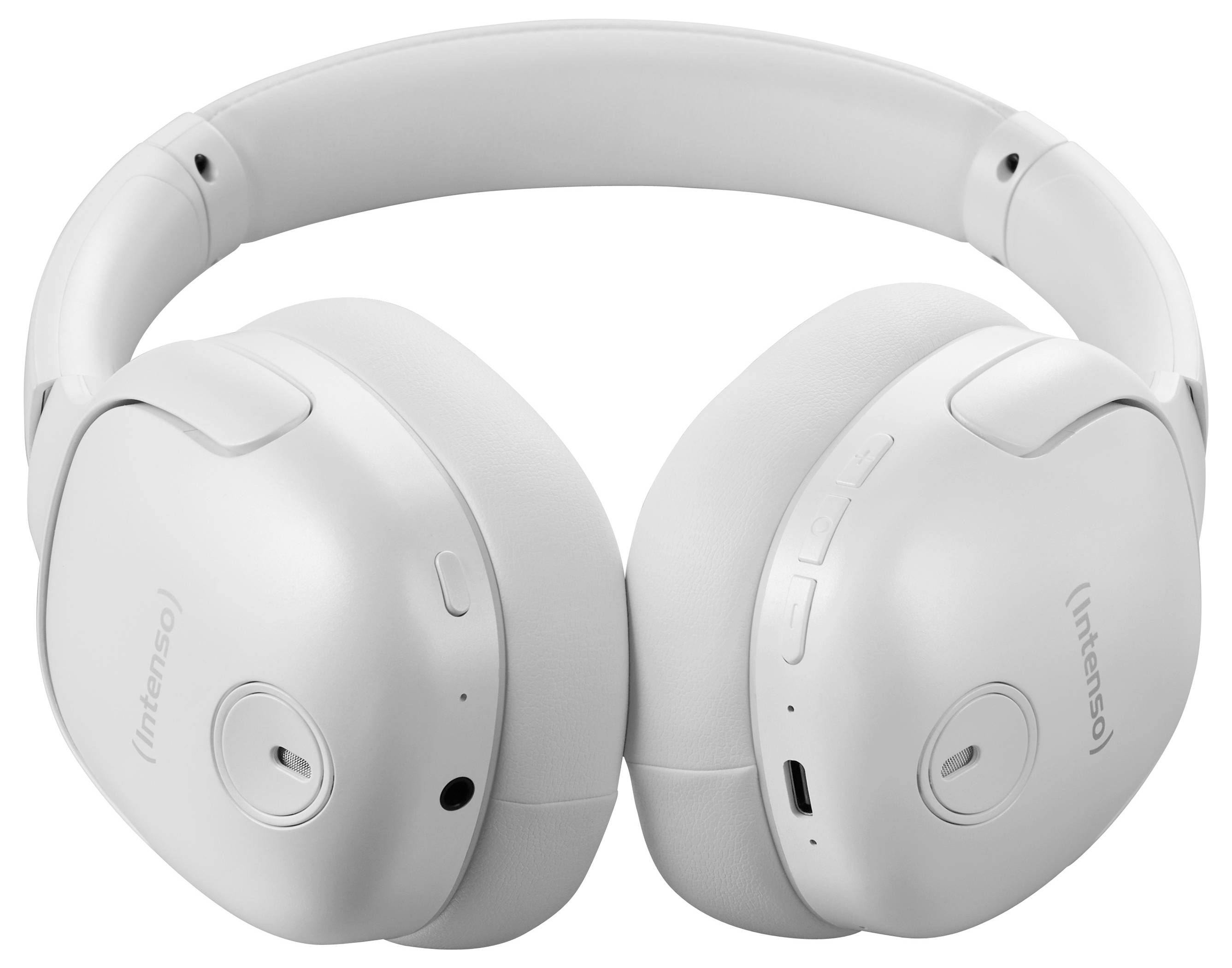 Weiße, drahtlose Over-Ear-Kopfhörer mit abgerundeten Hörmuscheln, Bedientasten, Ladeanschluss und Mikrofon, gesehen in Seitenansicht.
