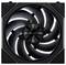 Ein schwarzer Computer-Lüfter mit acht gebogenen Flügeln, montiert in einem quadratischen Gehäuse, zeigt das Ventilator-Logo in der Mitte.