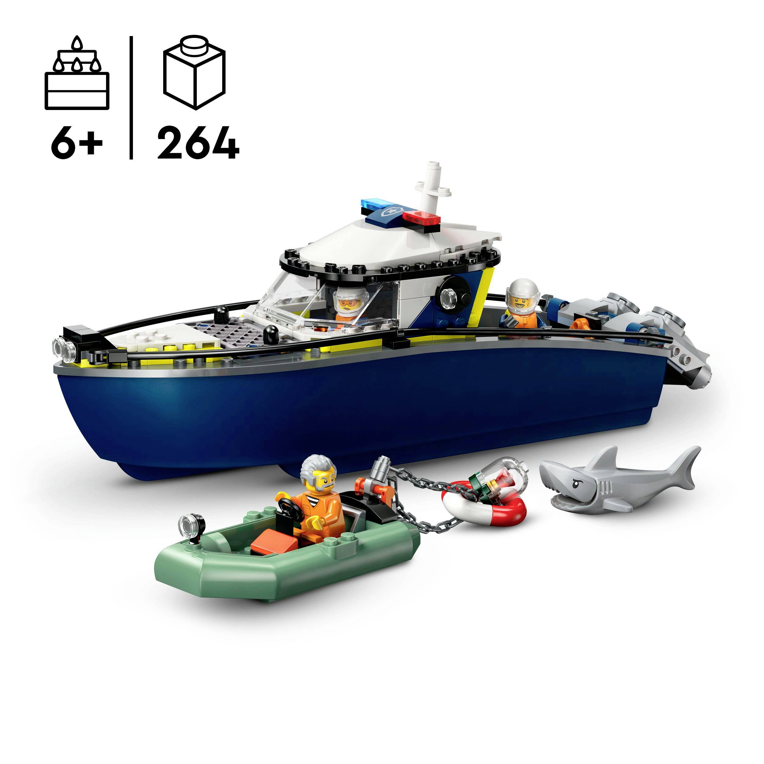 Ein LEGO-Set für Kinder ab 6 Jahren mit 264 Teilen, zeigt ein Polizeiboot mit Figuren und einem Hai-Spielzeug, betont maritimes Abenteuer.