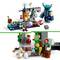 Oben: LEGO-Szene mit einem blauen Minecraft-Charakter, Tränken und TNT. Unten: Minecraft-Figur mit Karotte und Huhn.