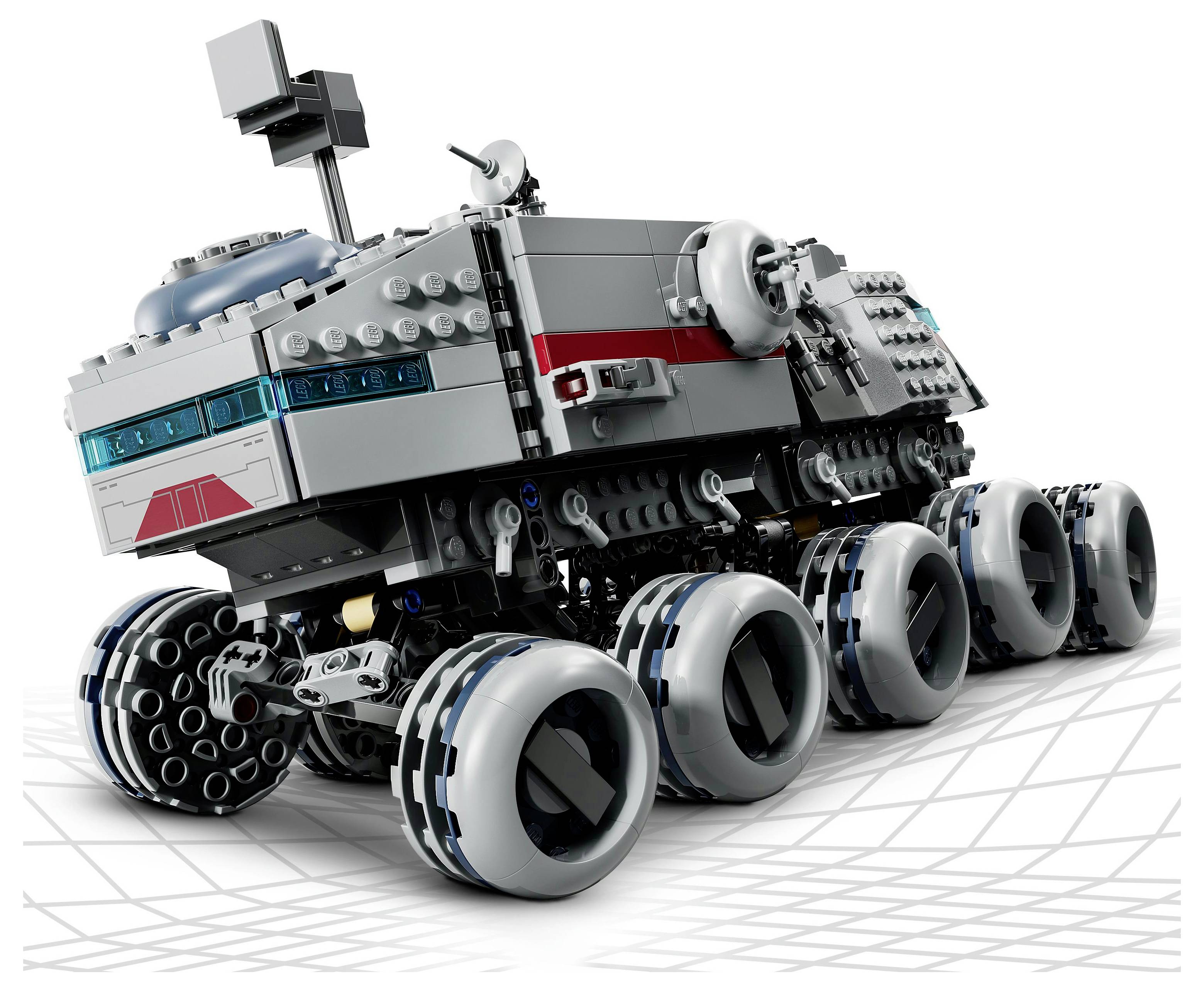 Ein futuristisches, mehrrädriges Fahrzeug aus miteinander verschachtelten Bausteinen, mit einem roten Streifen, einer Kamera und einem Sensor an der Oberseite, auf einer Gitternetzoberfläche.