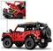 LEGO-Modell eines roten Jeeps mit sichtbaren Motordetails, großen Reifen und einem montierten Reservereifen hinten.