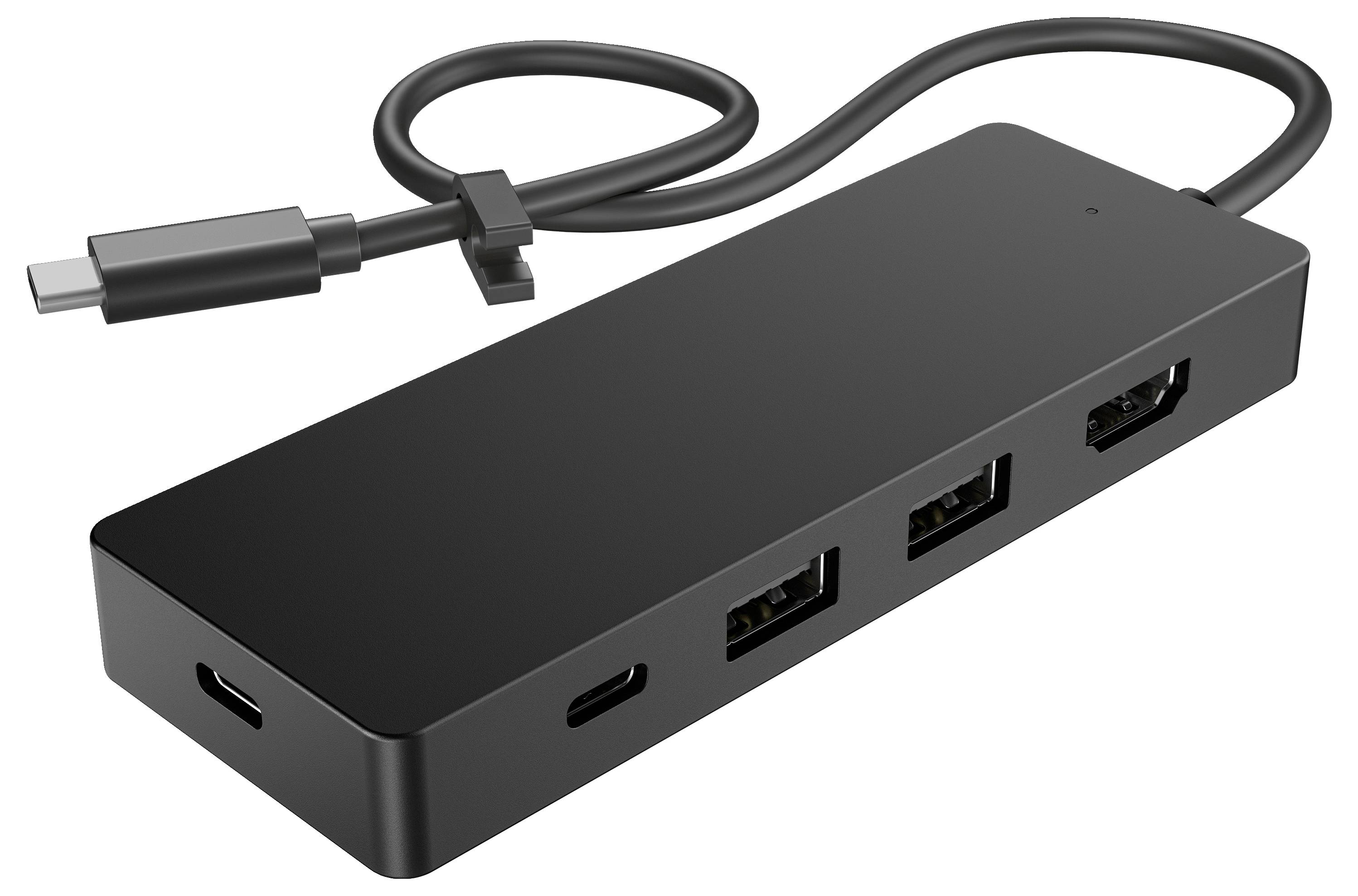 Schwarzer USB-C-Hub mit vier Anschlüssen: drei USB-A-Ports und ein weiterer USB-C-Port. Kurzes Kabel auf der linken Seite.